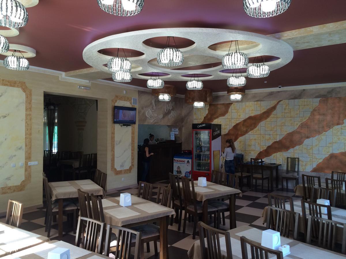 Dream Hostel Carpathians Rakhiv Extérieur photo